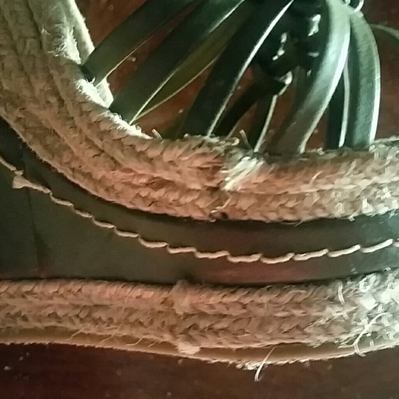 Mia Wedge Olive Green Platforms 6.5 - Picture 5 of 5